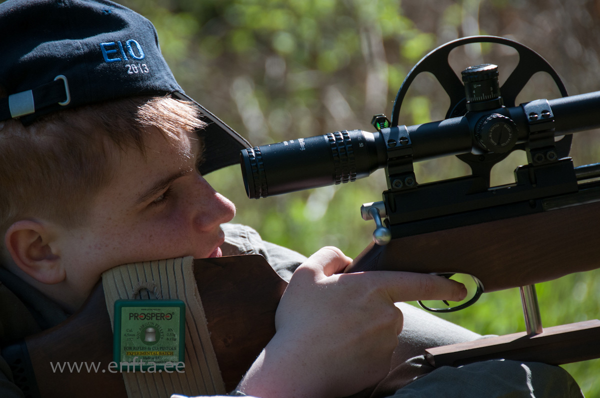 Oliver VanametsAir Arms S400 Classic, Nikko Stirling Targetmaster 10-50x60